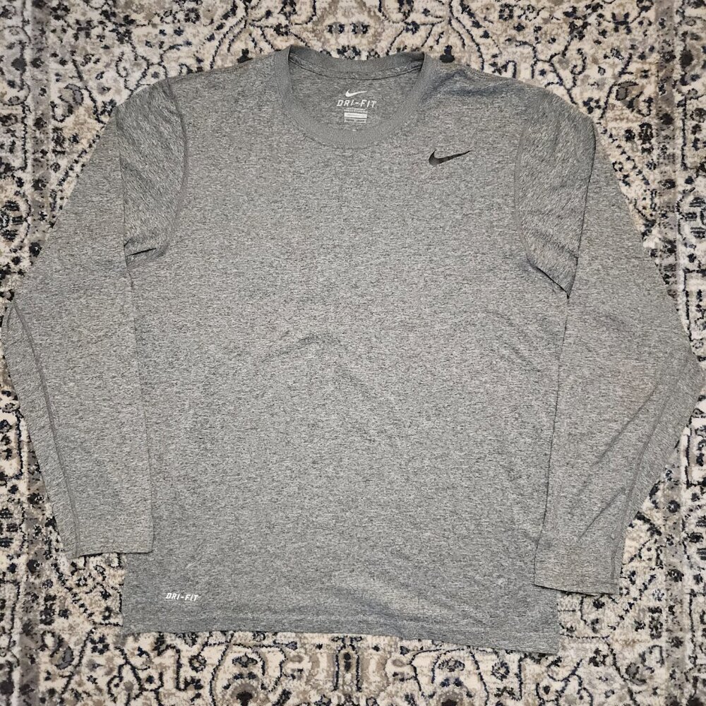 Nike Dri Fit Long Sleeve Performance Top Gray Mens M Athleisure Running Gym